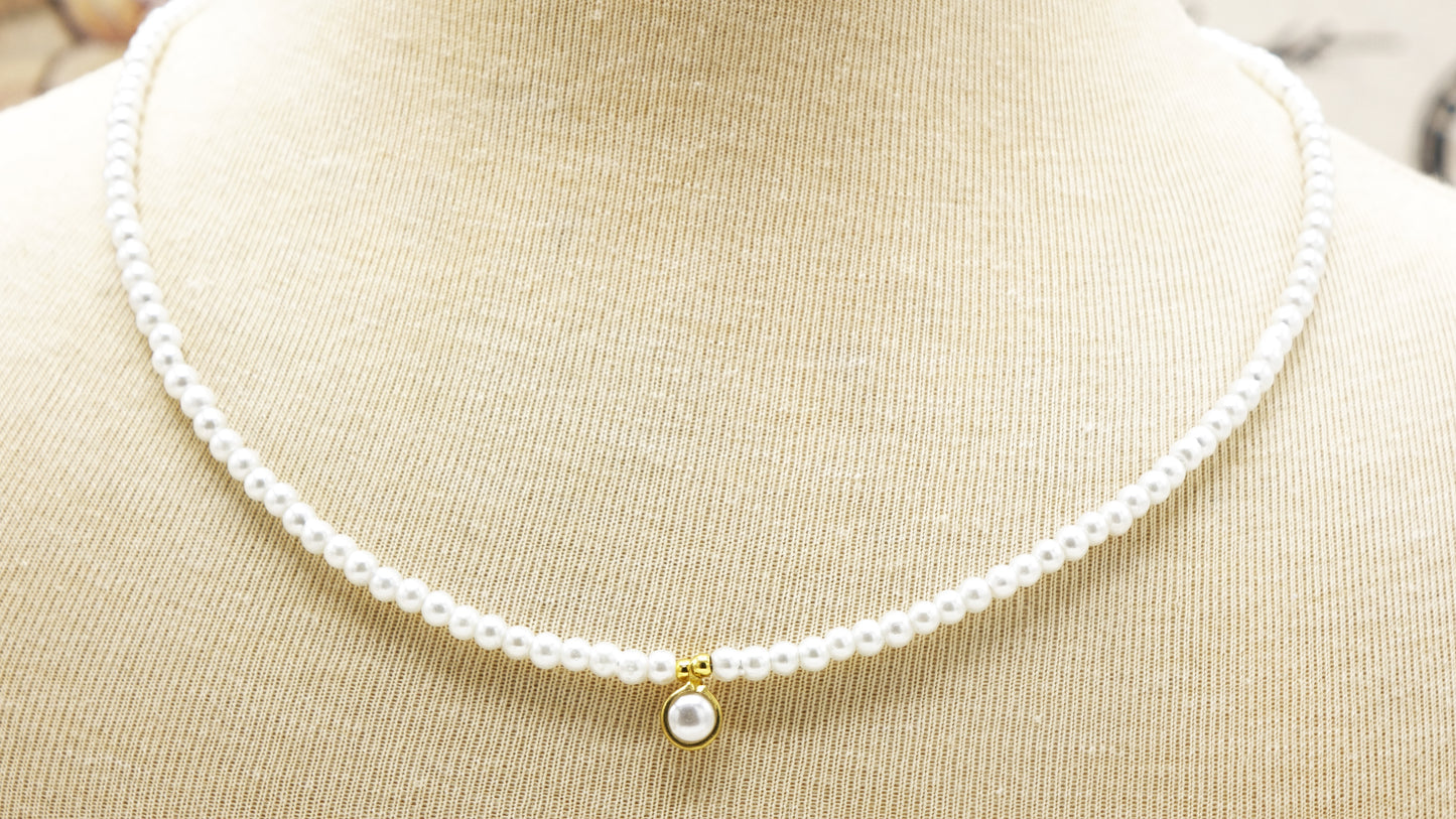 Dainty Faux Pearl Necklace