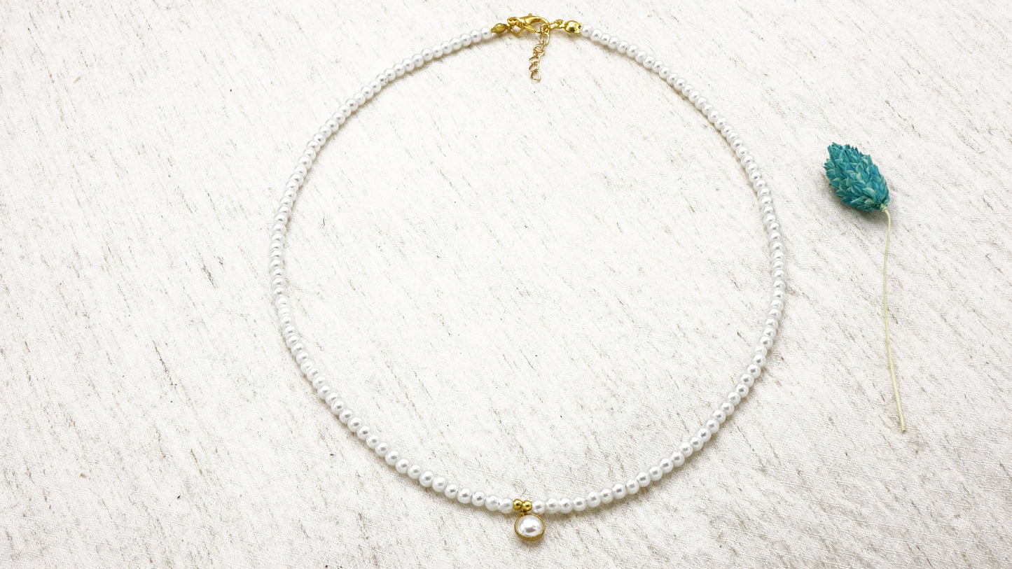 Dainty Faux Pearl Necklace