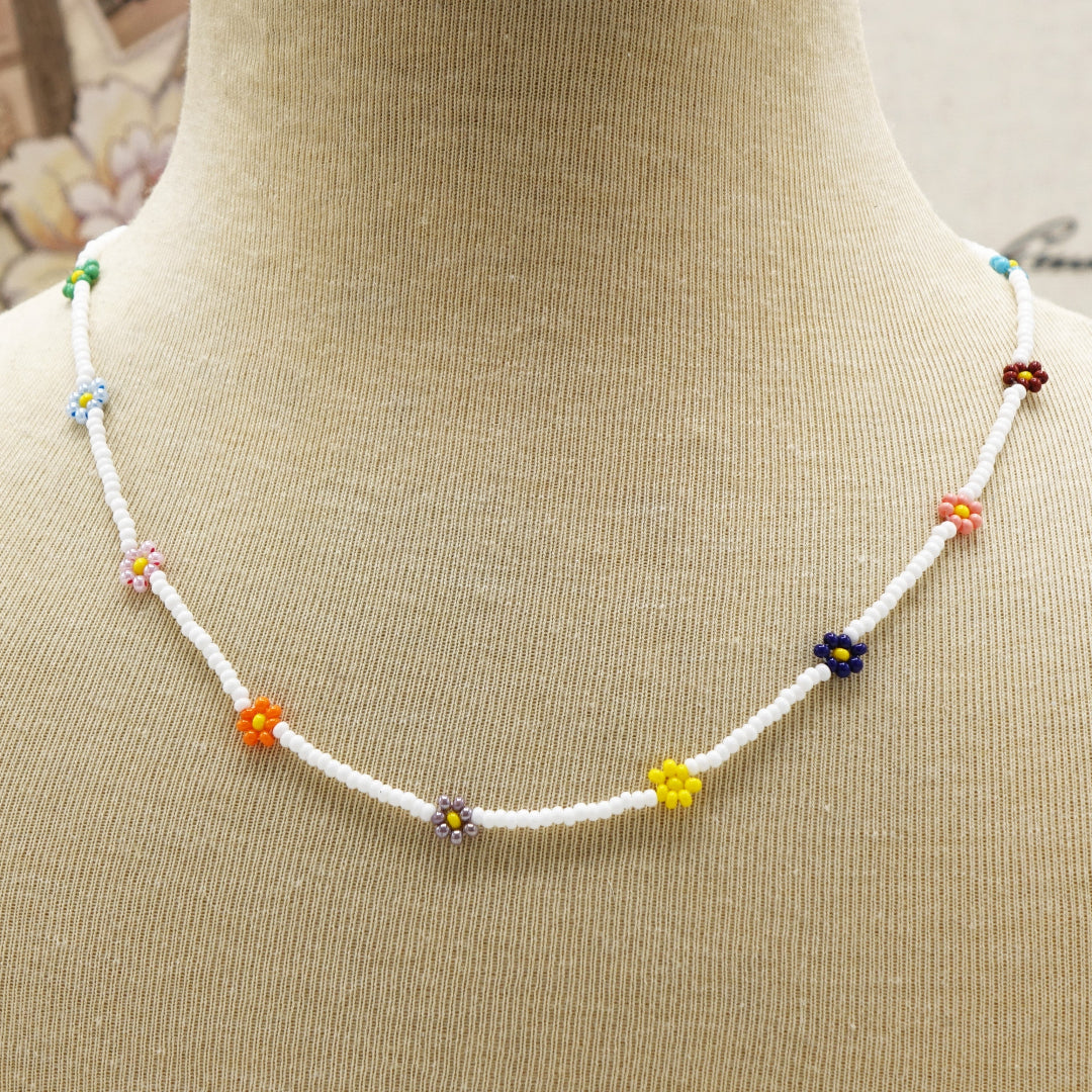 Boho Beaded Flower Necklace