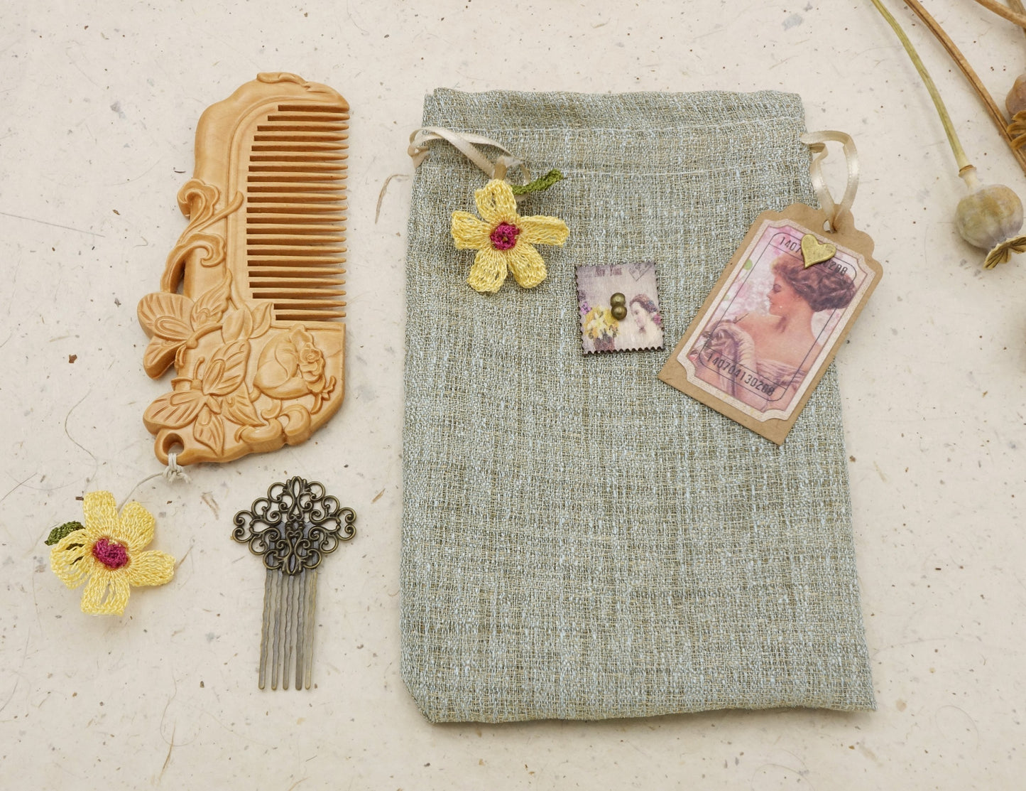 Hair Comb Gift Set in a Pouch - Verna Artisan Works
