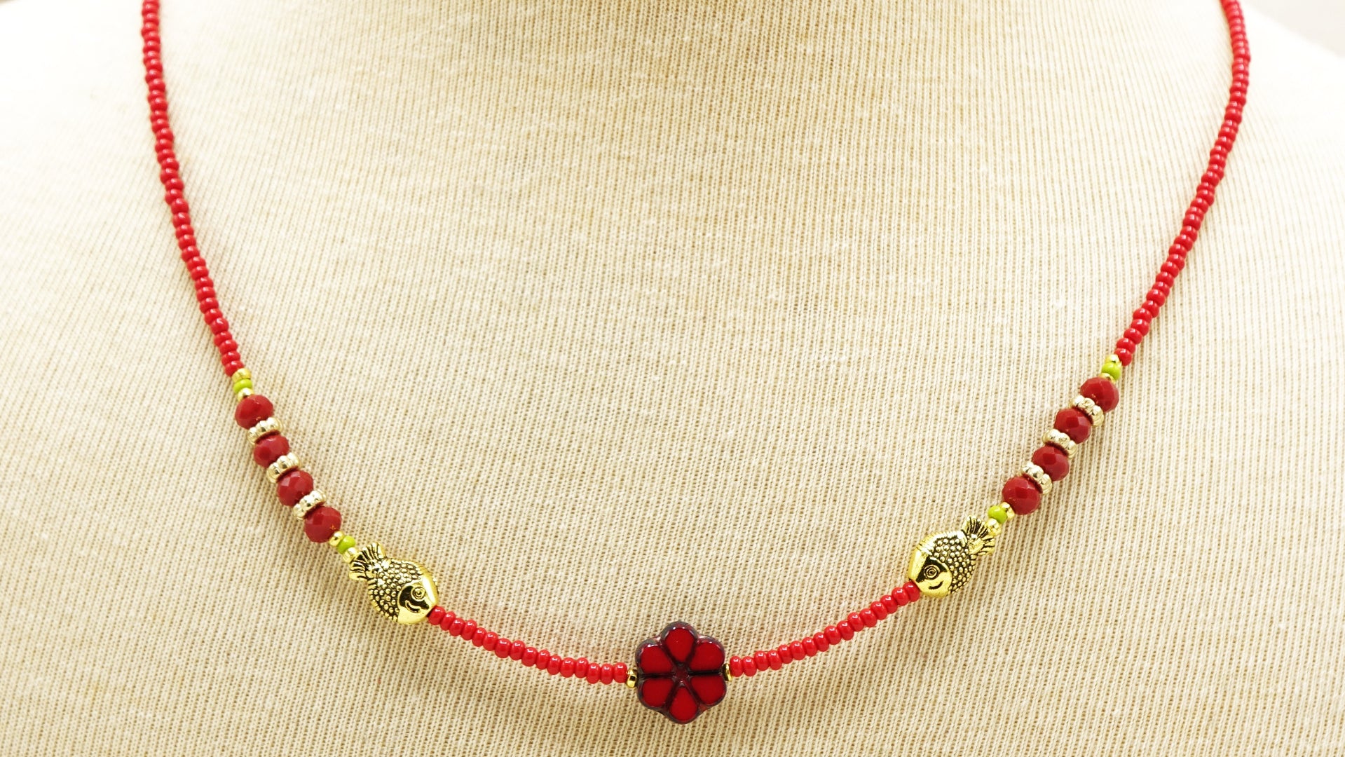Boho Beaded Flower Necklace