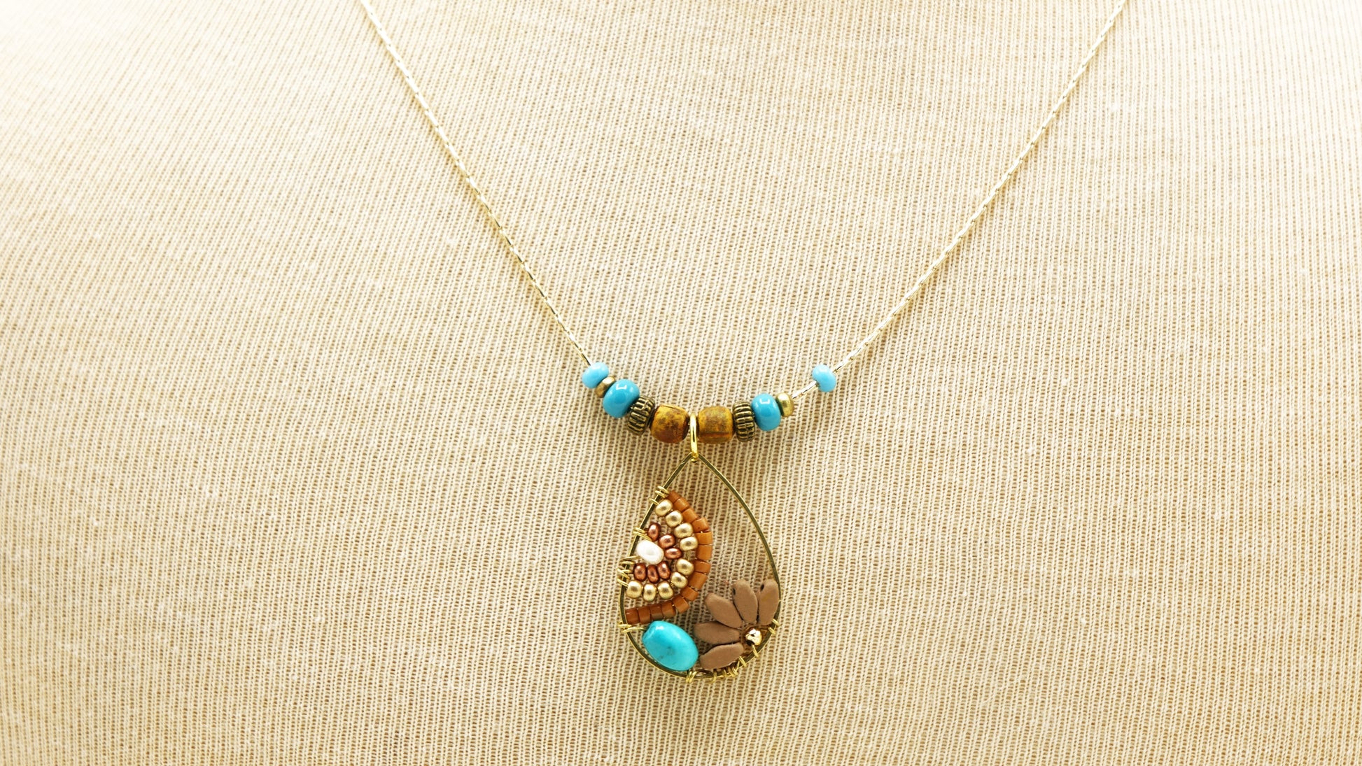 Handwired Flower Necklace