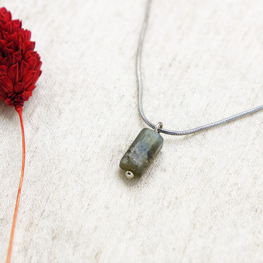 Labradorite Crystal Stone Necklace with Stainless Steel Chain