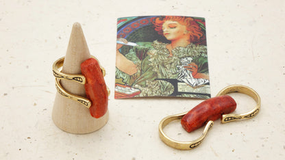 Coral Stone Ring – Wholesale Listing (Assorted Gold & Silver Bronze Bands)