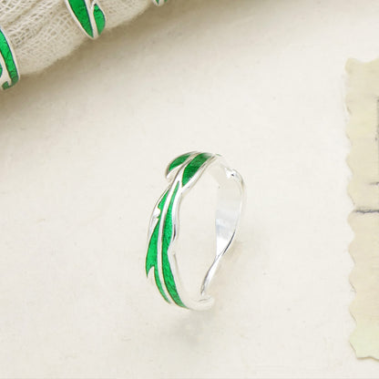 Verdant Leaf Embrace Ring