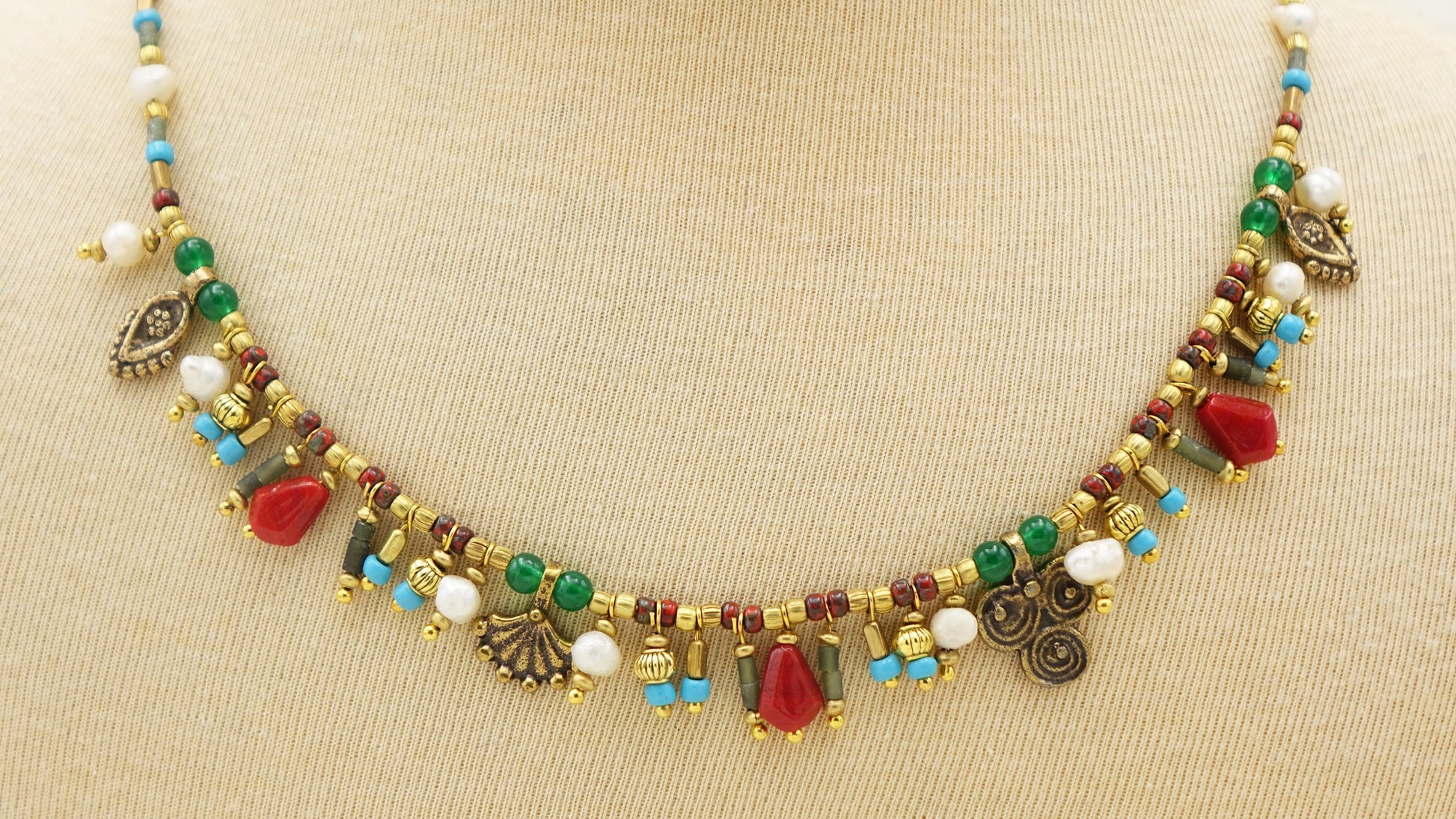 Beaded Christmas Necklace - Verna Artisan Works