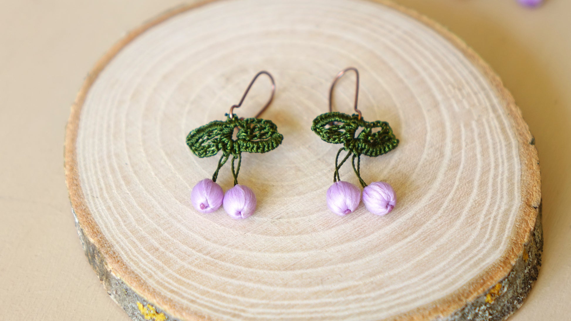 Needle Lace Earring - Lily Color - Verna Artisan Works
